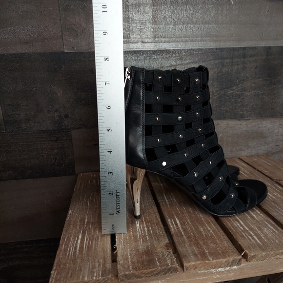 Michael Kors Sherry Caged Open Toe Ankl Booties - Picture 13 of 13